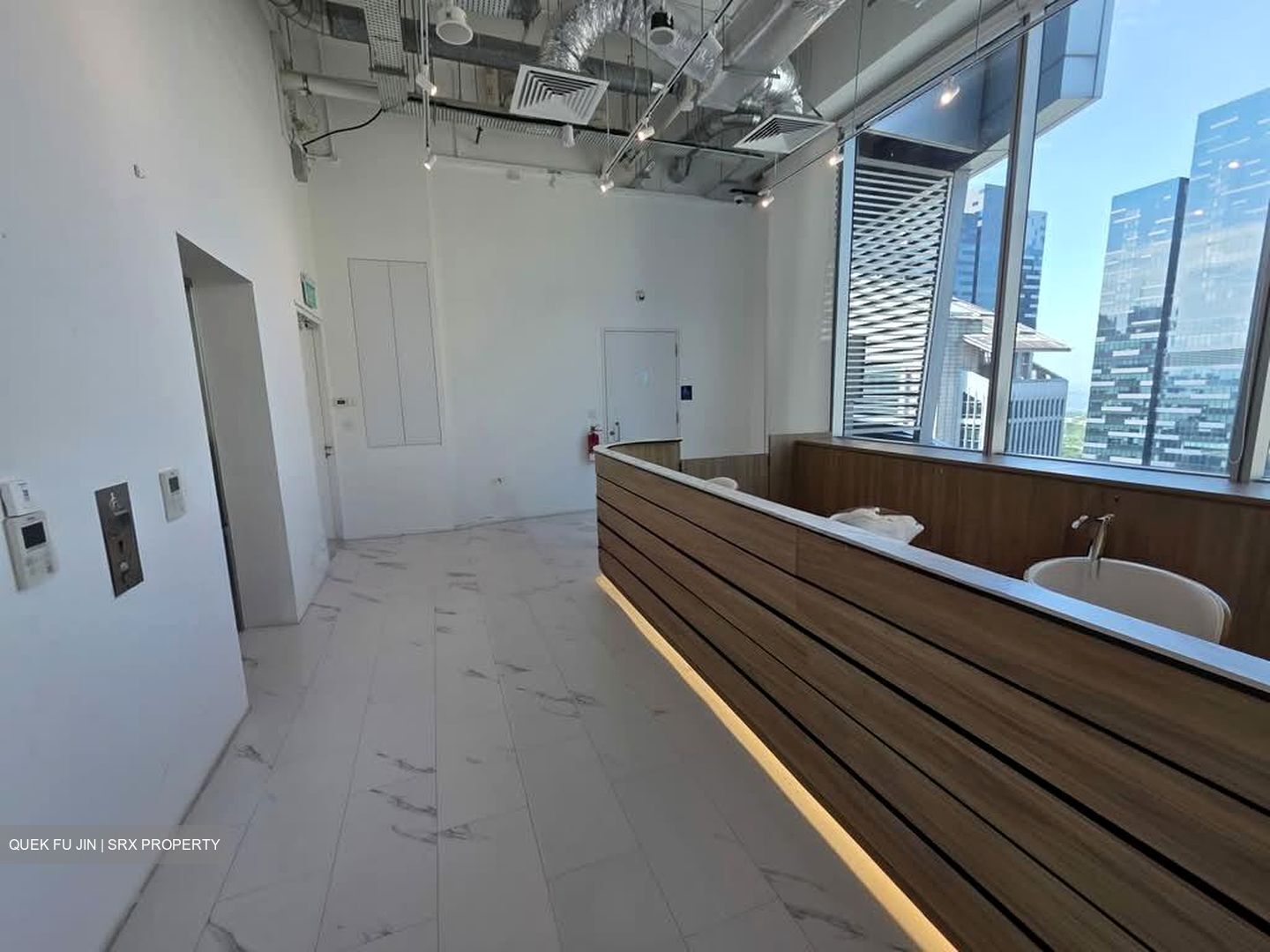 Oxley Tower (D1), Office #547926681